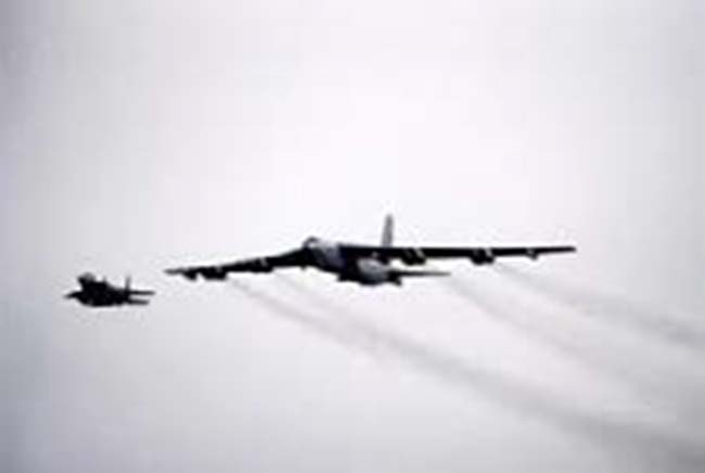 US Deploys B-52 Bombers to Qatar for Fight Against IS